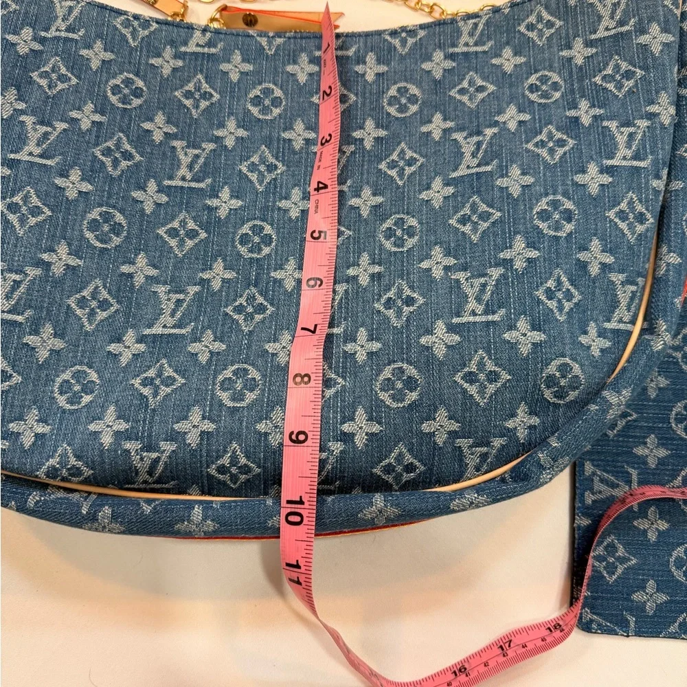 Elegant Blue Patterned Shoulder Bag - Picture 6 of 8